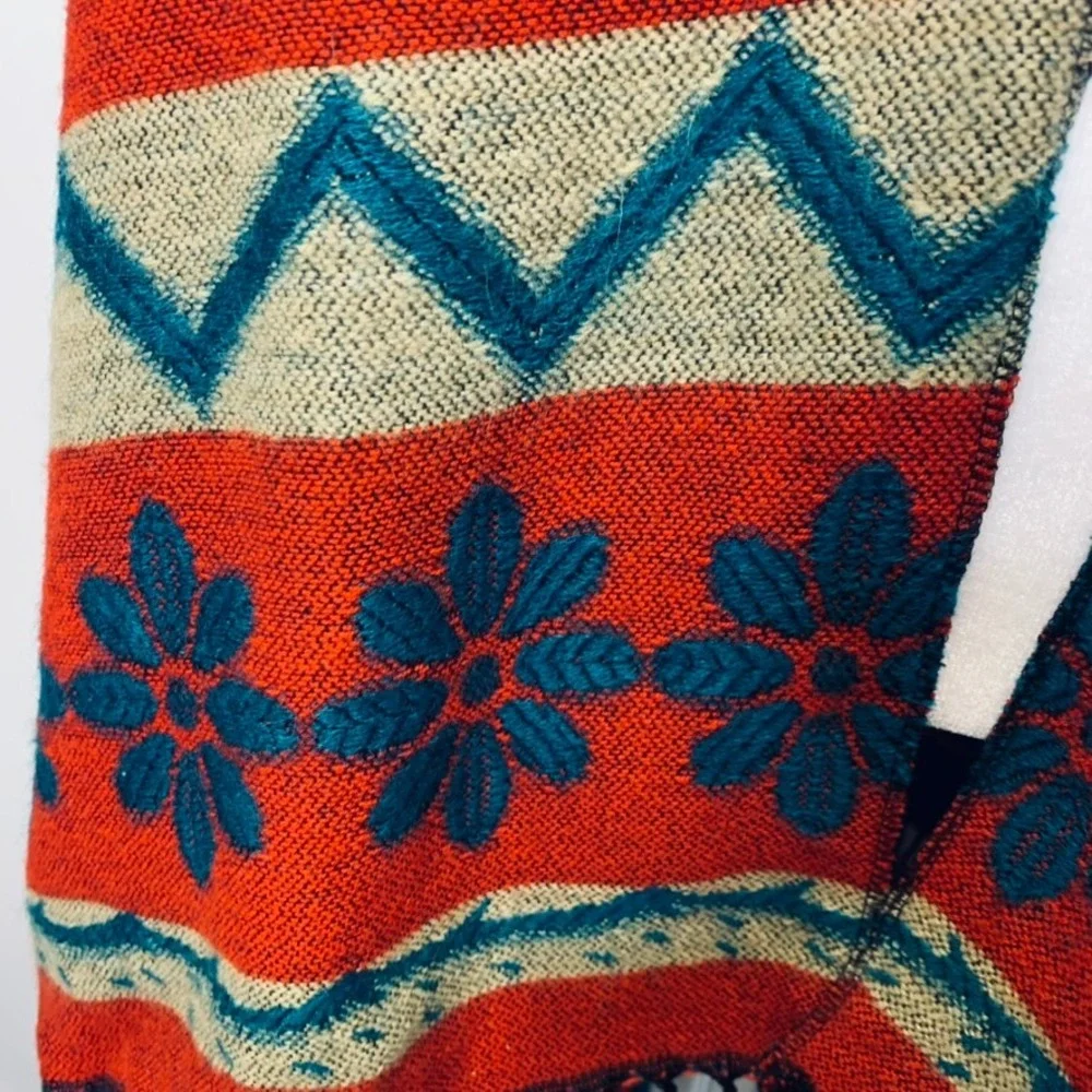 Womens Embroidered Shawl Wrap Poncho One Size Floral Reversible Fringe